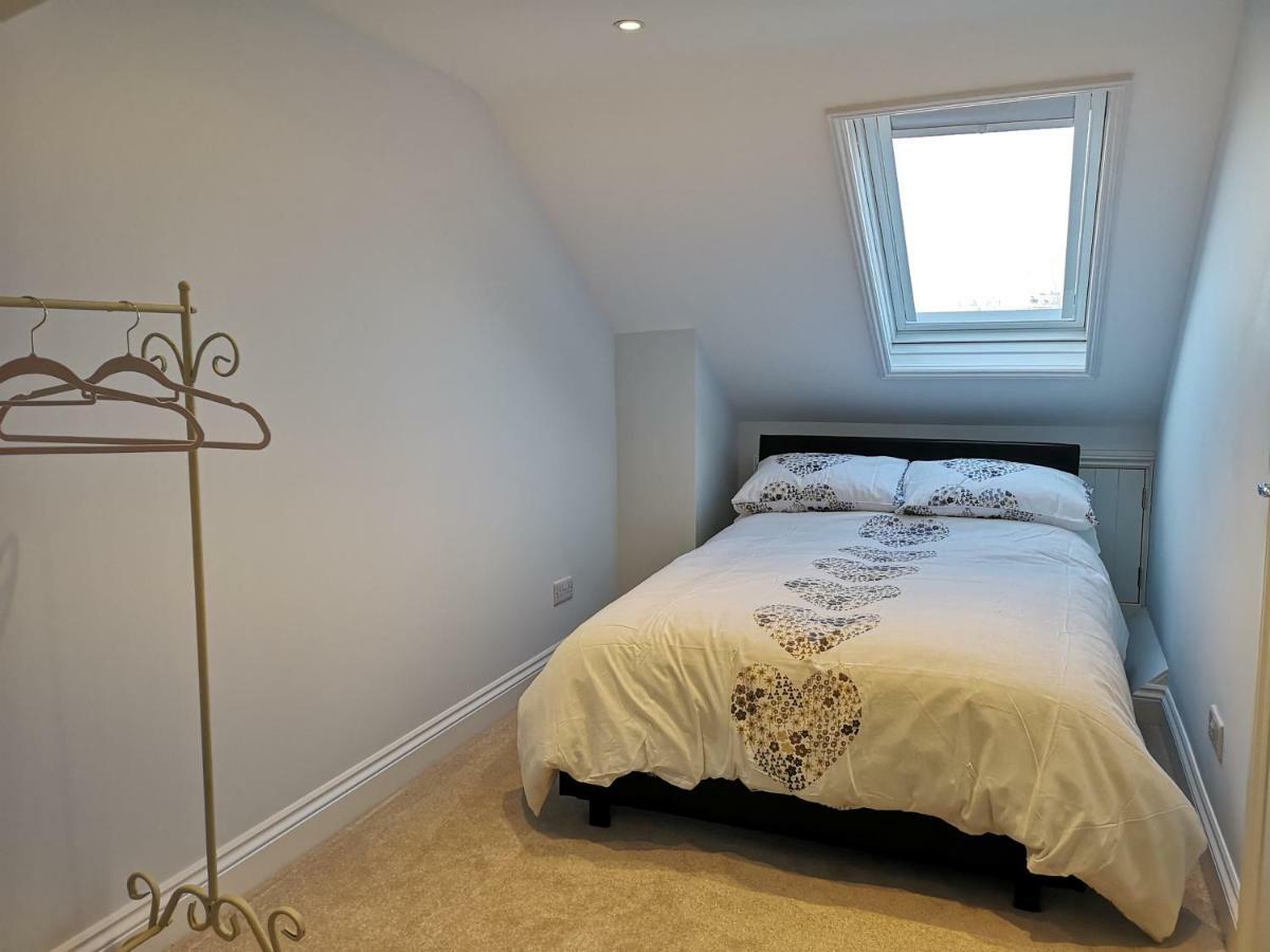 Guildford Town House Villa Exterior photo